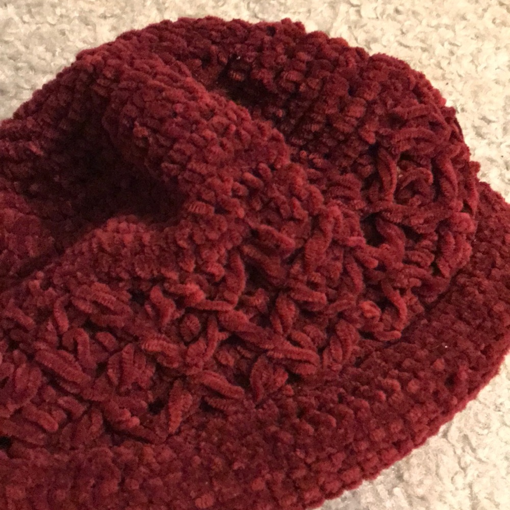 Winter hat - Picture 4 of 4
